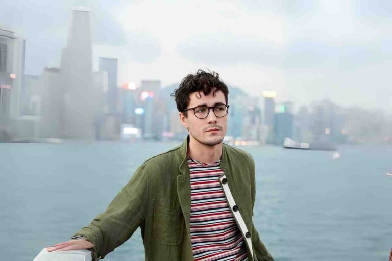 Jonah Hauer King Den of Nerds Twitter